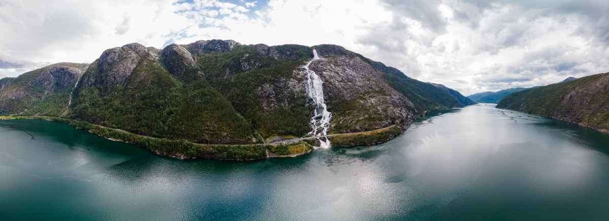 Landfoss waterfall, Norway